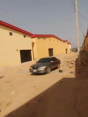 400 Sqm2 Warehouse For Lease