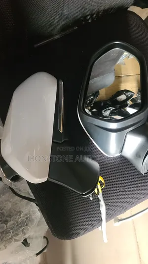 Side Mirror With Light (Non-Sensor) - Camry 2020