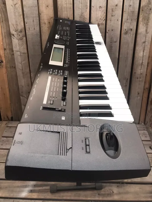 KORG TR61 music workstation シンセサイザー コルグ Korg TR61 Keyboard Synthesizer Music Workstation Black Good | eBay