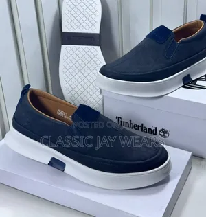 Photo - Premium Quality Timberland Shoe With White Sole