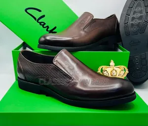 Plain and Lace Up Quality Clarks Shoes for Men