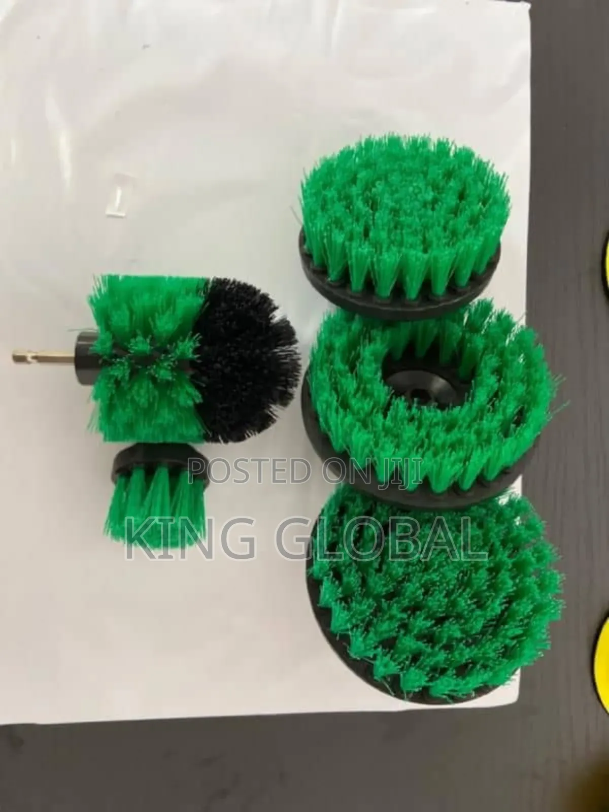 32v Completed Cleaning Drilling Machine With Brush