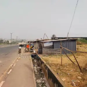 474sqm of Commercial Land Along Akala Express Way Ibadan