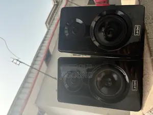 Labell  Studio Monitor