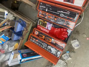 85pcs Metal Tools Box 1/4” 1/2”