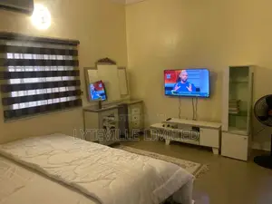 Single Room, Shared Apartment