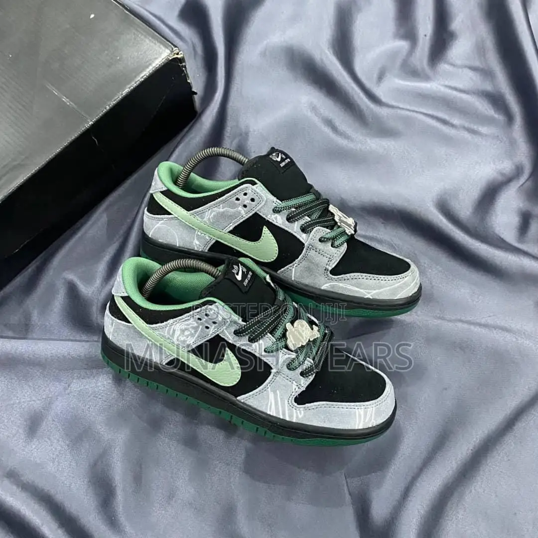 Nike Sb Dunk Low Pro Collection
