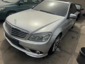 Mercedes-Benz C200 2010 Silver