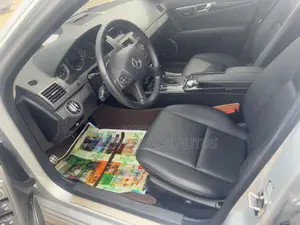 Mercedes-Benz C200 2010 Silver