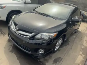 Toyota Corolla 2013 Black