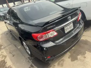 Toyota Corolla 2013 Black