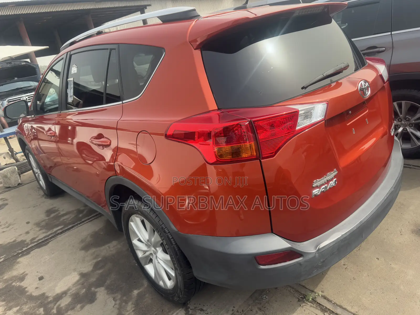 Toyota RAV4 2015 Orange