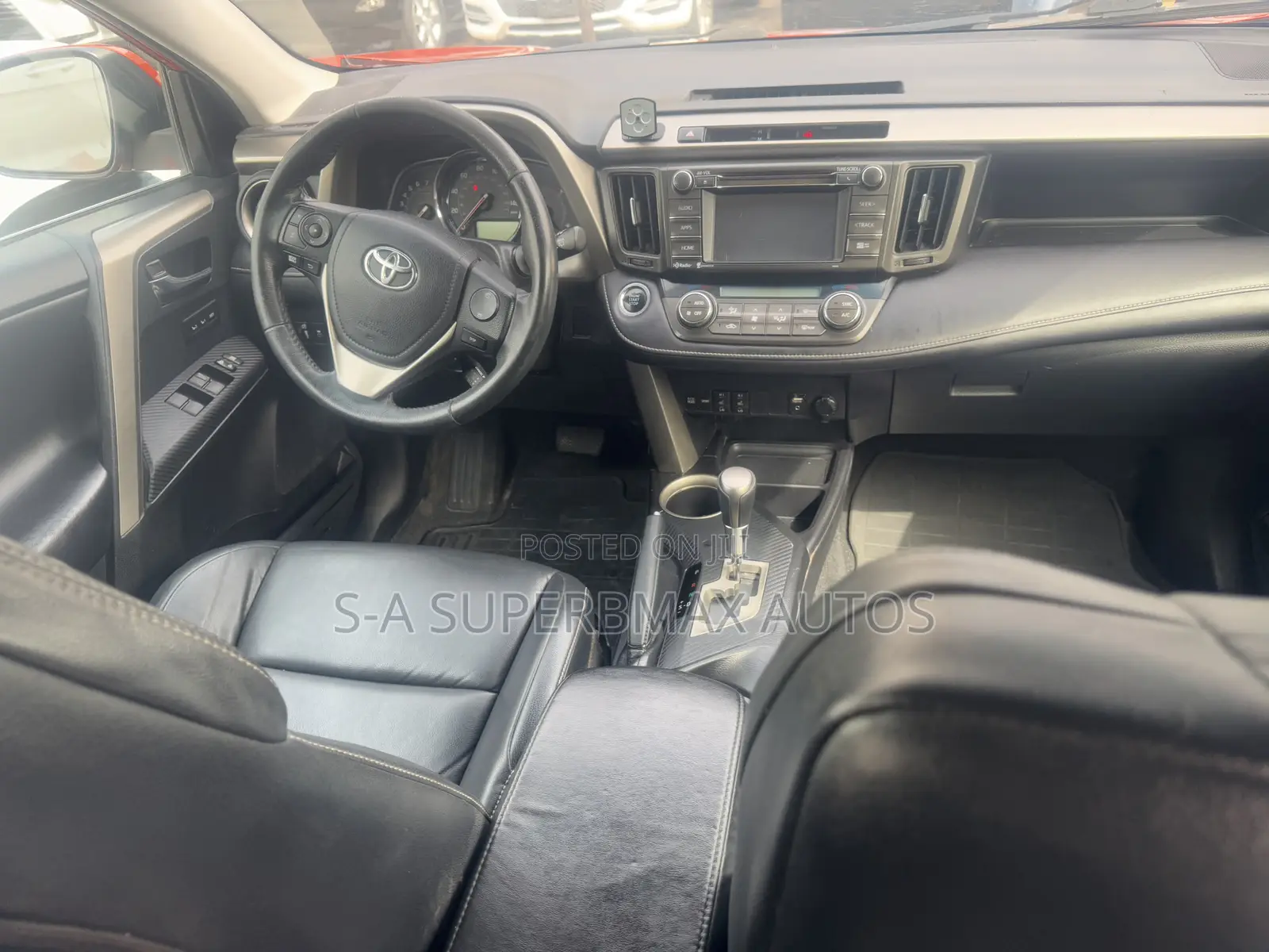 Toyota RAV4 2015 Orange
