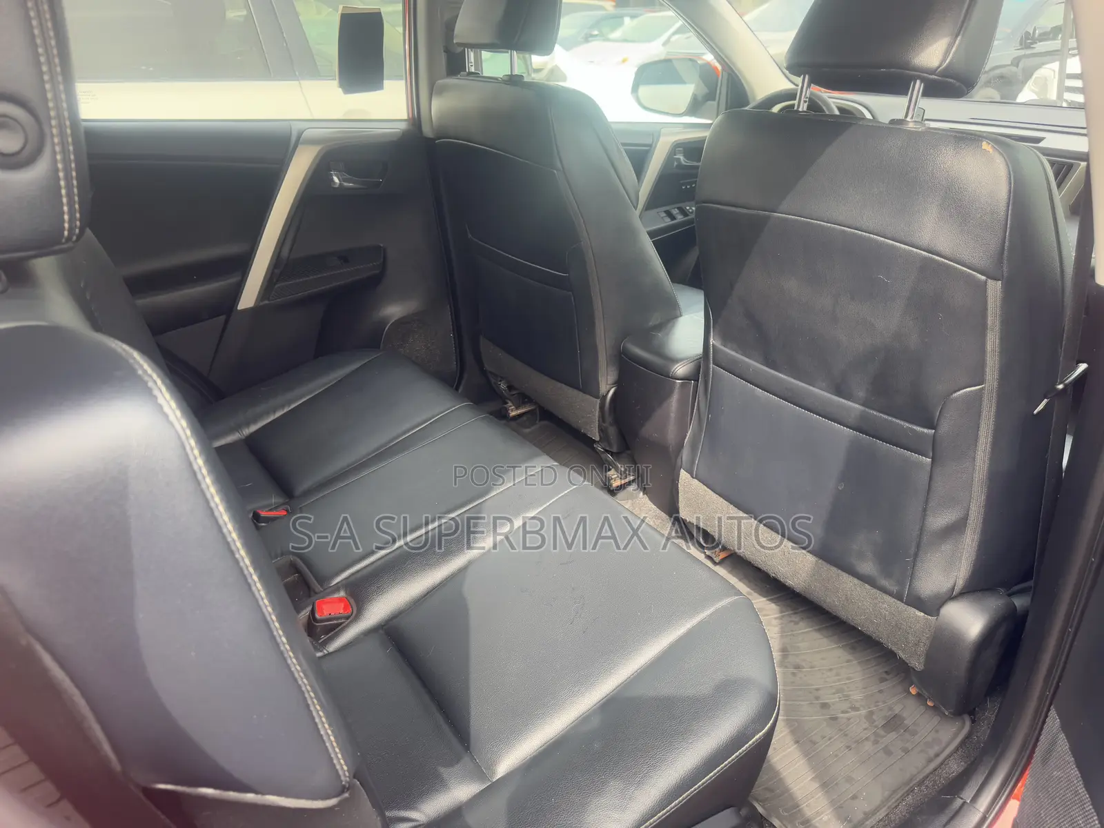 Toyota RAV4 2015 Orange