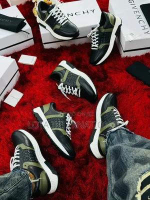 Photo - New Classic Givenchy Sneakers