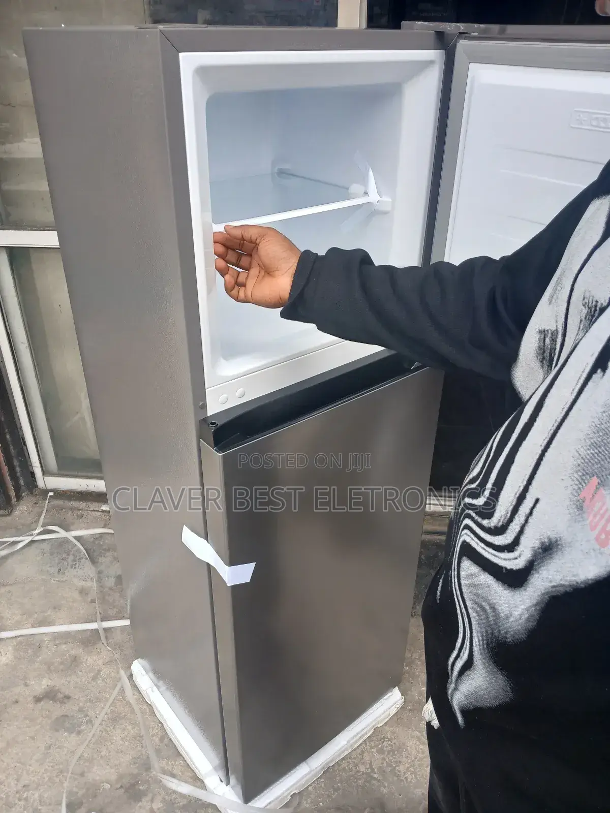 Hisense Fridge 200