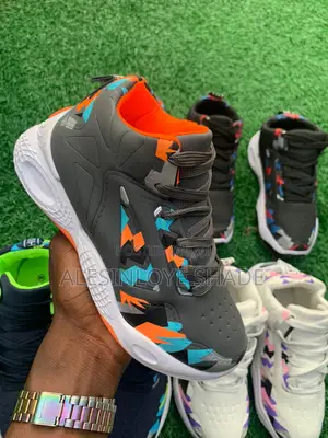 Footwearss