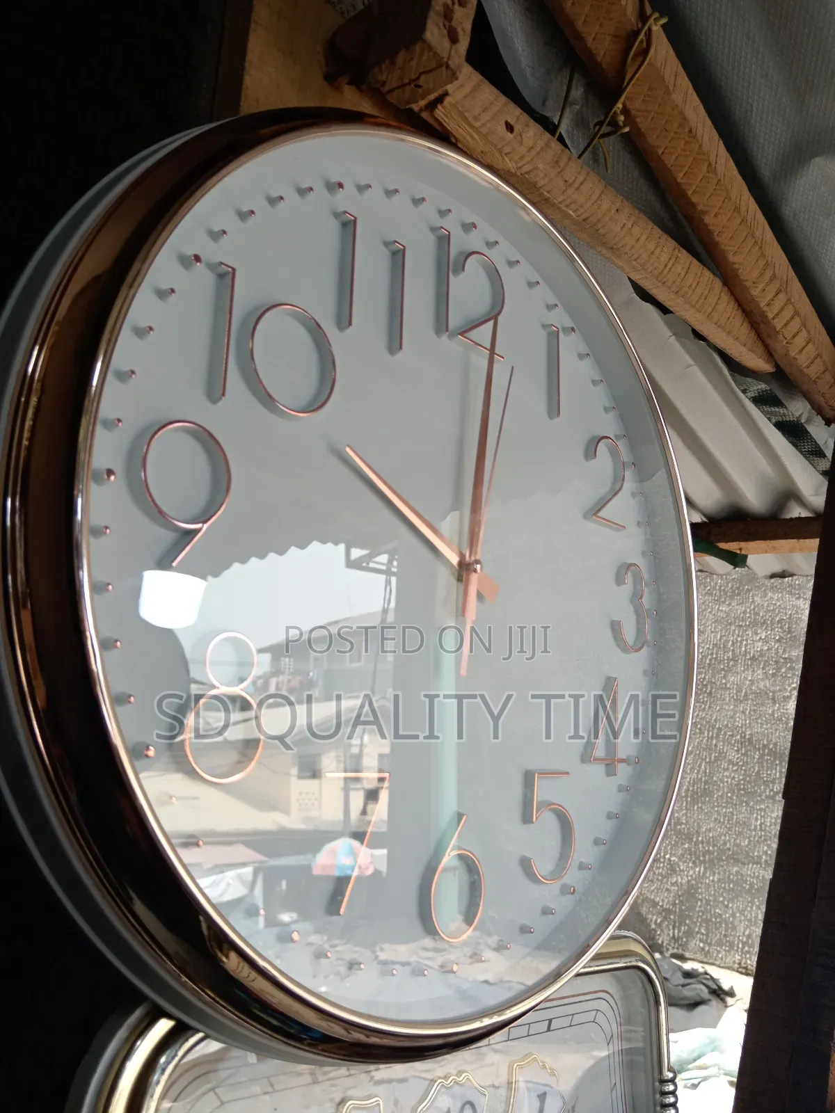 Home Quality Clock