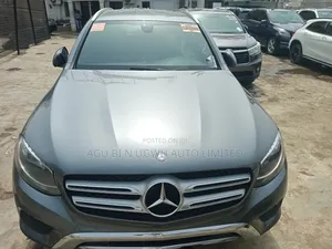 Photo - Mercedes-Benz GLC-Class 2016 Gray