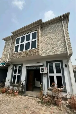 4bdrm Duplex in Eliozu , Port for sale