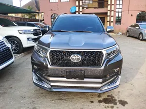 Toyota Land Cruiser Prado 2023 Gray