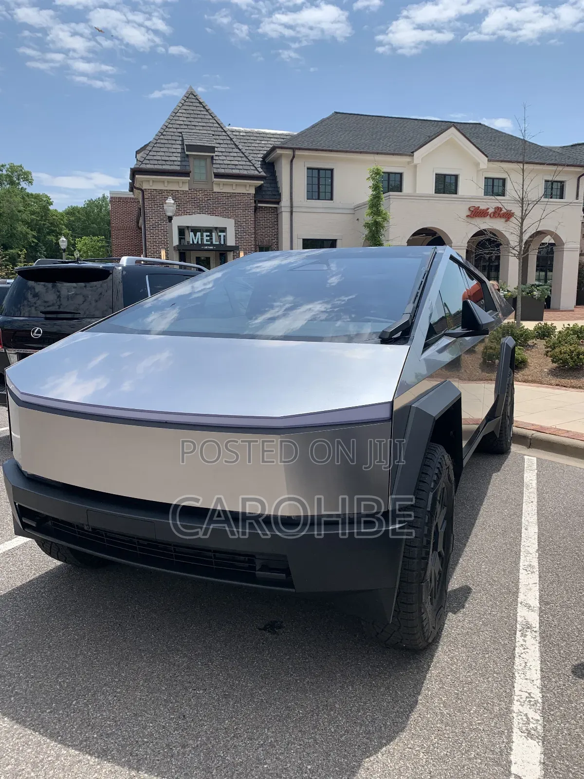Tesla Model X 2024