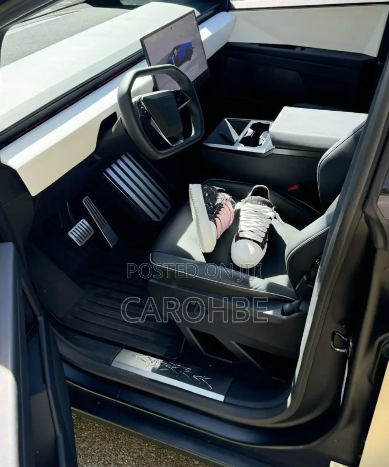 Tesla Model X 2024