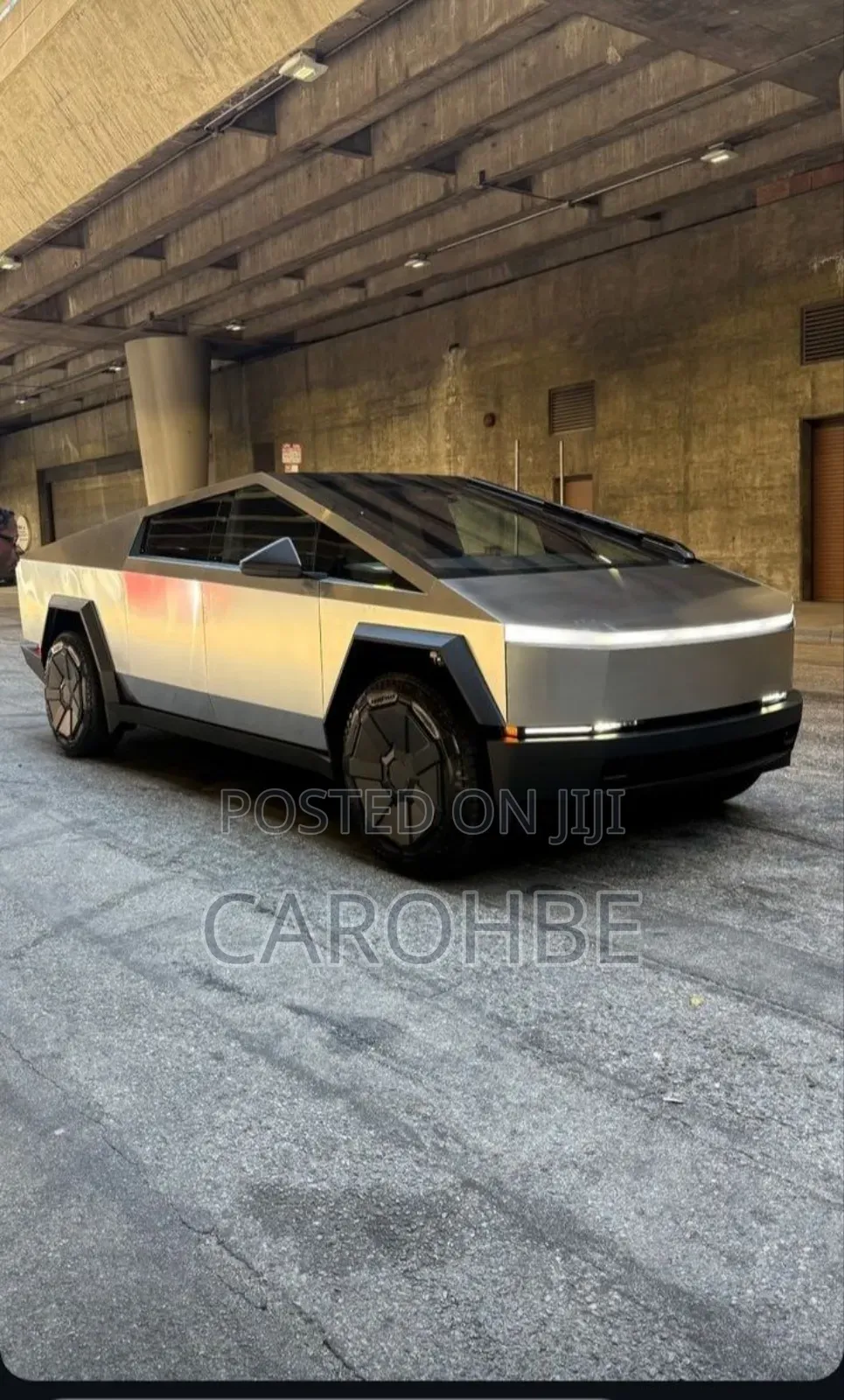Tesla Model X 2024