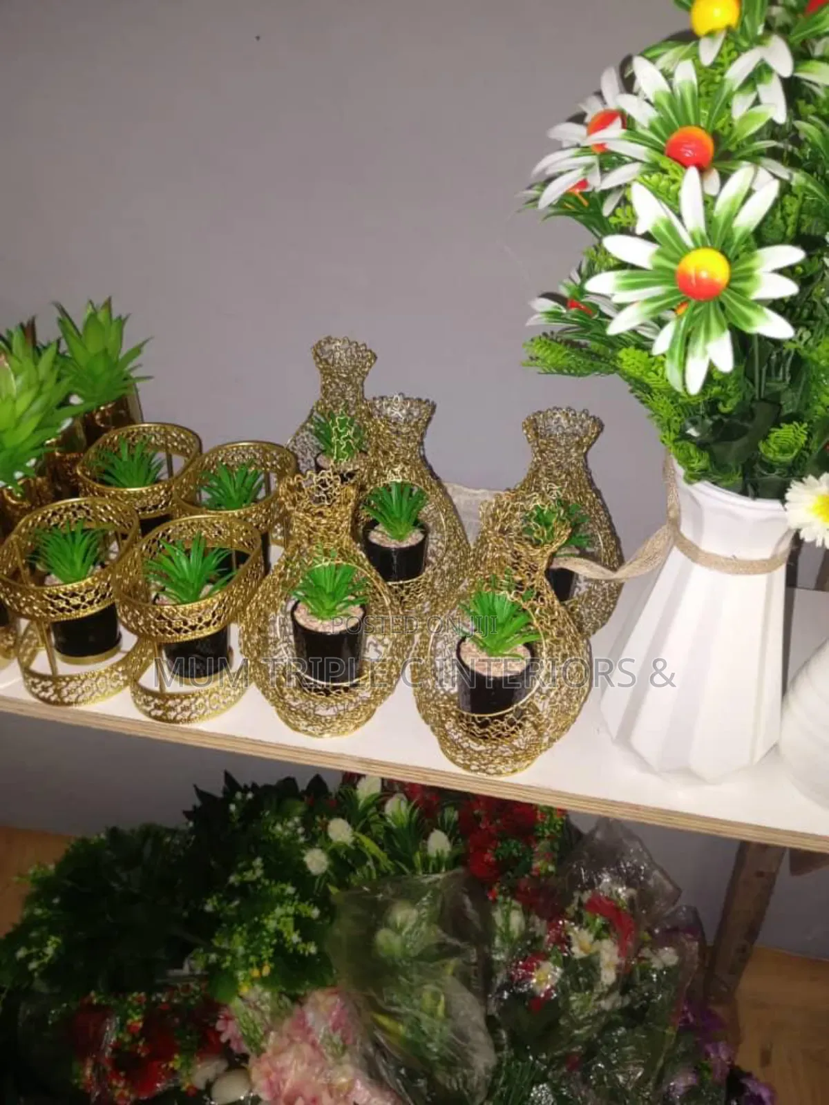 Gold Design Flowers.