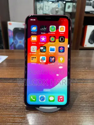 Apple iPhone XR 128 GB Red