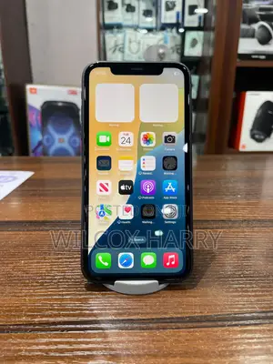 Apple iPhone 11 64 GB Black