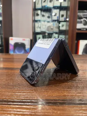 Samsung Galaxy Z Flip4 128 GB Blue