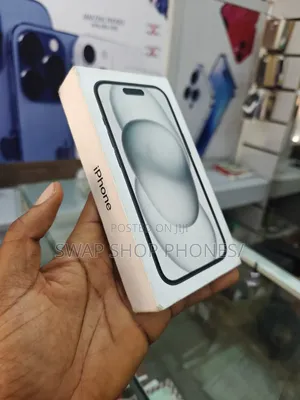Photo - New Apple iPhone 15 128 GB Green