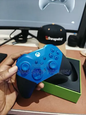 Photo - Xbox Elite 2 Controller