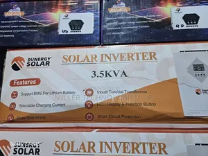 Sunergy Inverter 3.5kva 24v and Amplec 40a Charge Controller