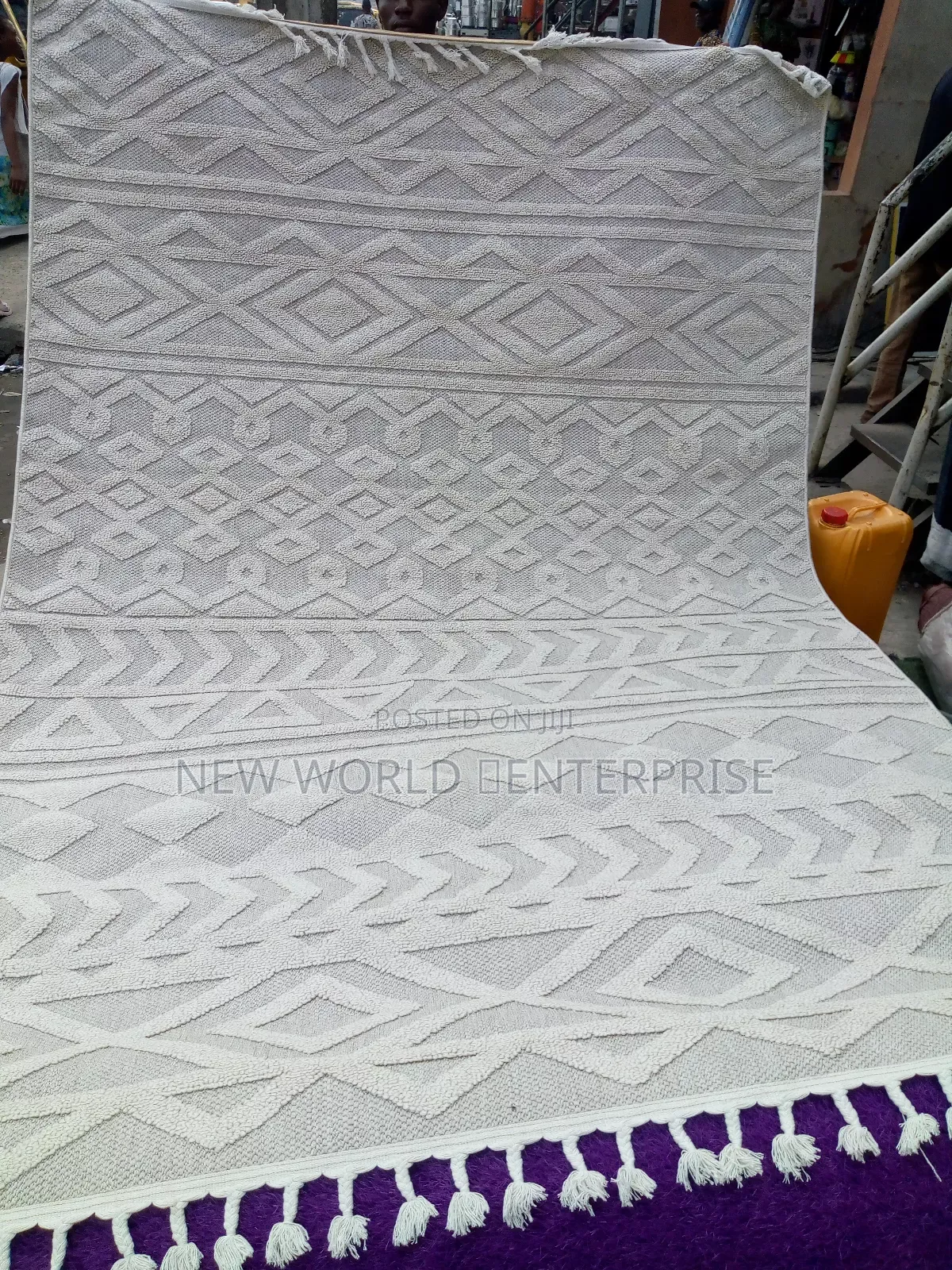 5by7 Feets Modern​ Woven Mart Turkish Centre Rug