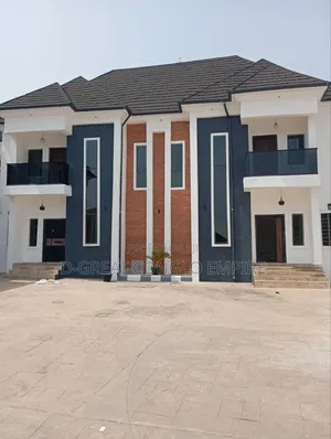 14bdrm Block of Flats in Marble Hill, Oshimili South for sale