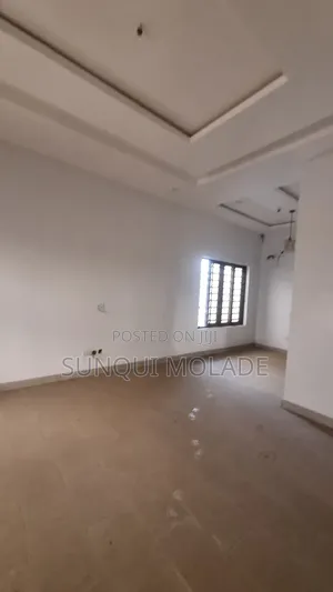 5bdrm Duplex in Omole Phase Two for rent