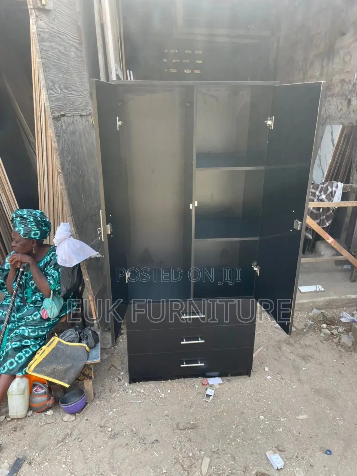 32 Inches by 6ft Wardrobe