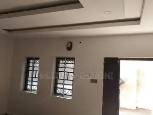 3bdrm Block of Flats in Thinkers Corner, Enugu for rent
