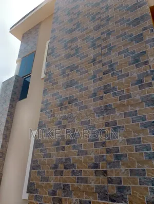 3bdrm Block of Flats in Premier Layout, Enugu for rent