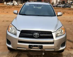 Toyota RAV4 Limited AWD (2.5L 4cyl 6A) 2013 Silver