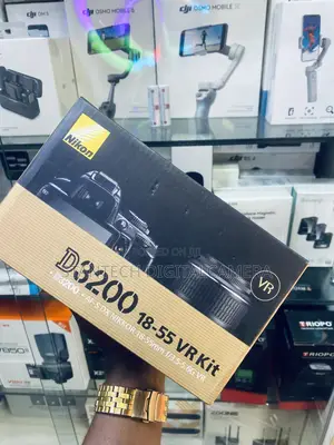 Nikon D3200 With 18-55mm Lens