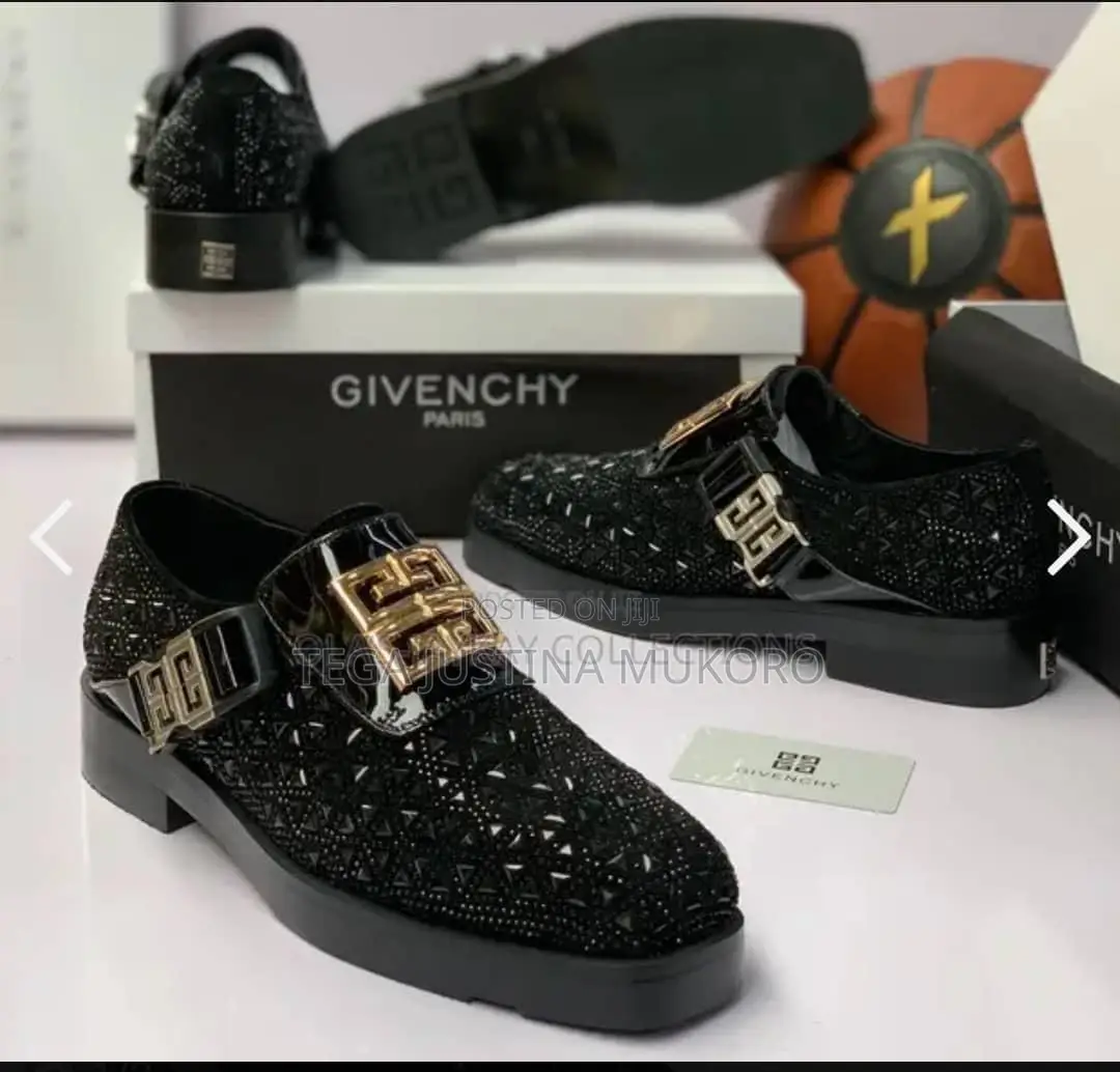 High Quality Givenchy Studded Shoe