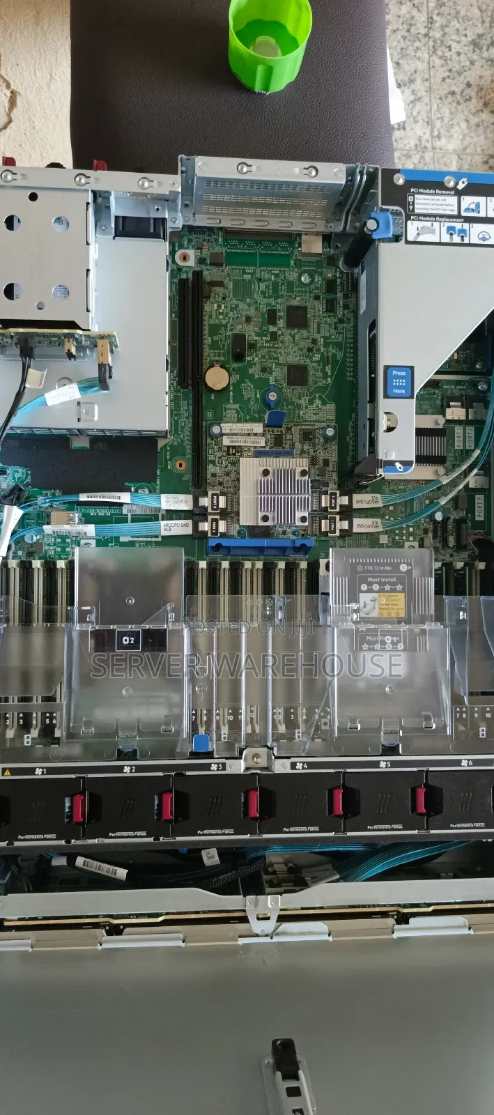 New Server HP ProLiant DL380 Gen10 64GB Intel Xeon HDD 4T