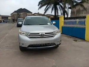Toyota Highlander 2013 Silver