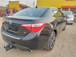 Toyota Corolla 2014 Black