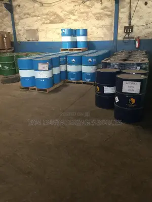 Drum Of Xylene Toulene Acrylic Sealant Paint