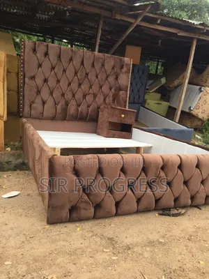 Padded 41⁄2with Side Stool