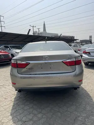 Lexus ES 350 FWD 2015 Gray